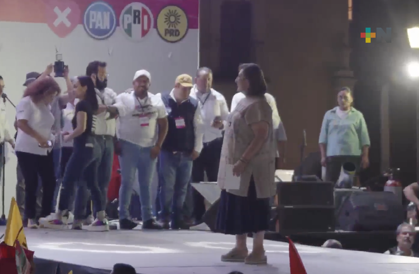 Xóchitl Gálvez se compromete a apoyar emprendimientos de ciudadanos en Jalisco